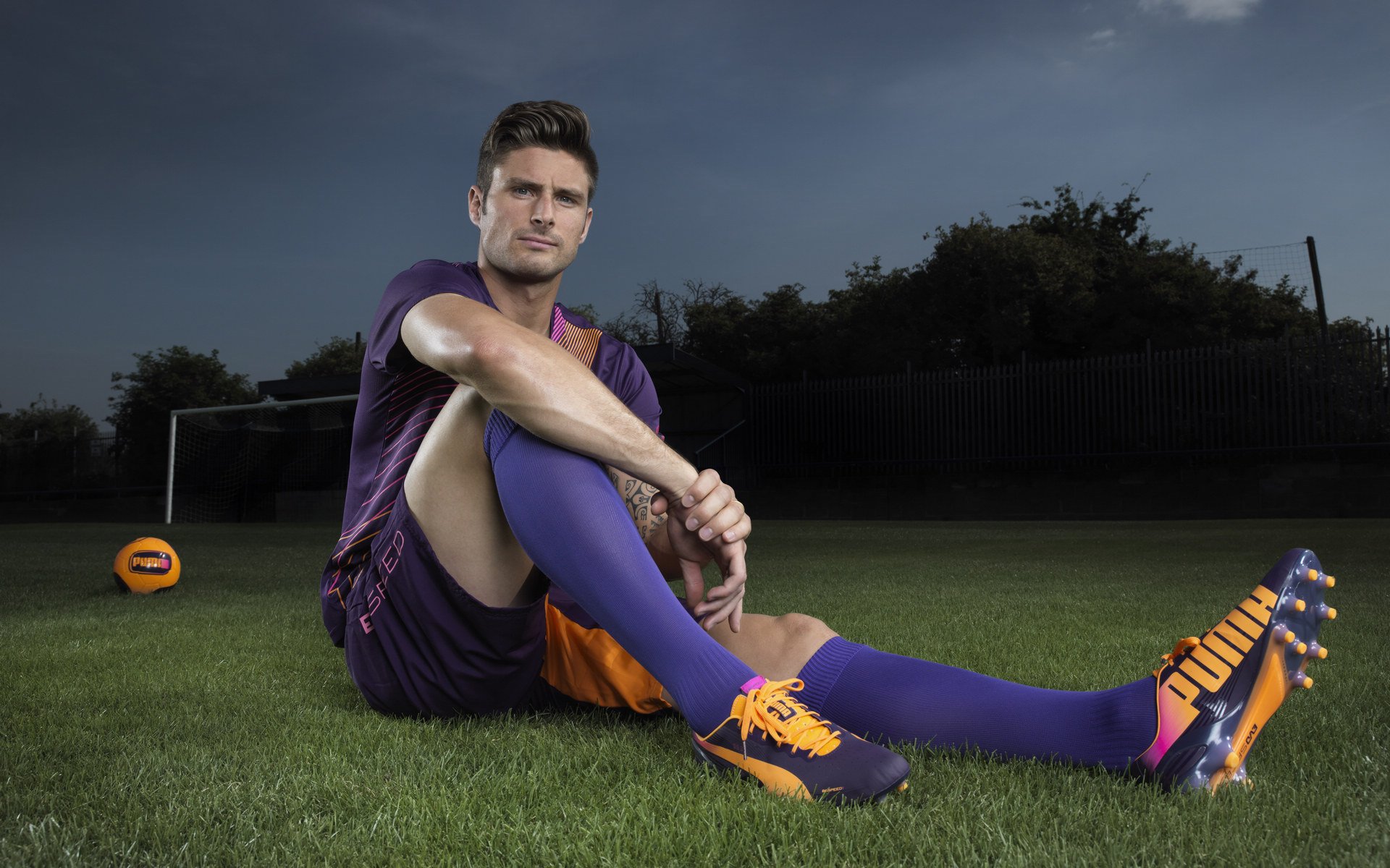 中国足球队伍国际比赛经验持续积累，战绩逐步提升，中国国家足球队的比赛