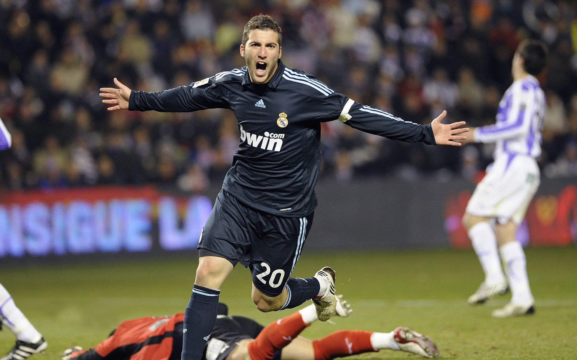 未来联盟：虚拟实境和AI带来的“沉浸式观赛”体验，未来联盟巨星